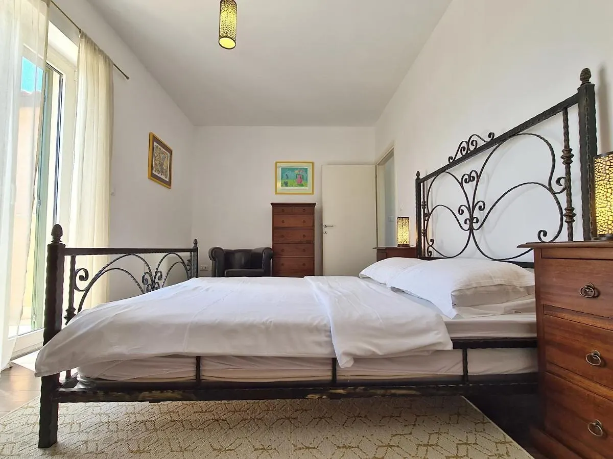 Spacious Villa With Pool, Indoor Jacuzzi And Sauna Near Porec 0*, Вишнян Хорватия